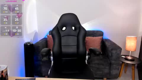 NATHALIE online show from February 2025 07:25:02 PM