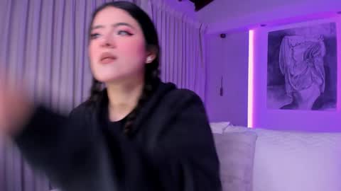 NATHALIE online show from November 2025 11:09:01 AM