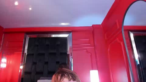 nathalie rossel online show from November 2025 07:12:01 PM