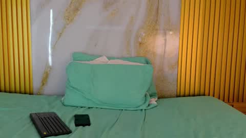 nathaly_matheo online show from January 2026 12:29:01 PM