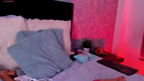 Nathaly lopez online show from December 2024 09:19:02 PM