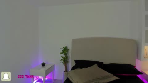 NATHALY  online show from March 2026 10:33:01 AM