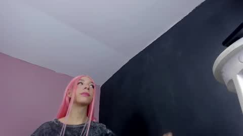 Nathaly online show from September 2025 02:39:02 PM