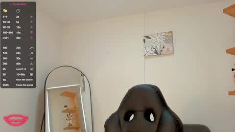 nathalyxx_ online show from December 2024 05:18:02 PM