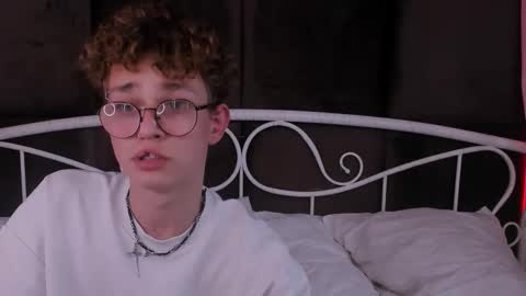 Nathan online show from September 2025 09:38:01 PM