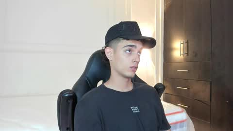 nathan_shimmer online show from April 2026 08:31:02 PM