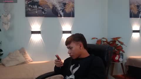 nathanclay online show from December 2025 03:40:02 PM