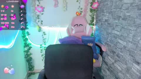 Naty online show from February 2026 07:45:01 PM