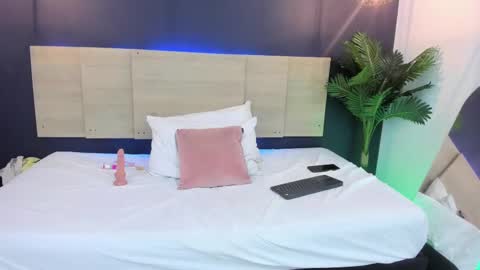 nathy_ross online show from February 2025 11:03:01 PM