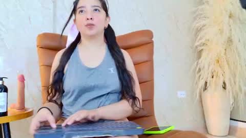 Snapshot of nathyferrer_ chatting on July 2026 05:33:02 AM Nathy online show from July 2026 05:33:02 AM