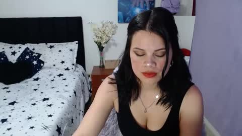 Snapshot of natshaa chatting on February 2026 04:05:02 AM IG natsaall online show from February 2026 04:05:02 AM