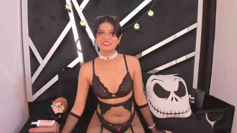 natsumiht online show from October 2025 05:26:02 AM