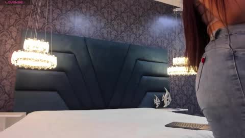 Natty online show from February 2025 08:04:02 PM