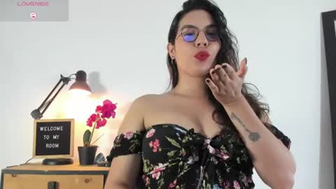 Natty Trainor online show from June 2026 08:54:01 PM