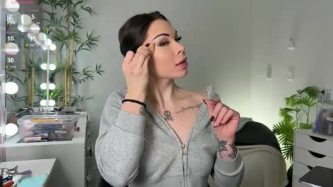 NATTY FIERROS online show from April 2026 06:47:02 AM