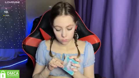 natural_babe666 online show from October 2025 05:40:01 AM