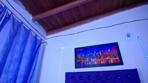 Snapshot of naturalboobs1 chatting on March 2025 06:19:02 AM Annie online show from March 2025 06:19:02 AM