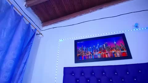 Snapshot of naturalboobs1 chatting on March 2025 09:25:02 AM Annie online show from March 2025 09:25:02 AM