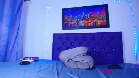 Snapshot of naturalboobs1 chatting on March 2025 06:21:02 AM Annie online show from March 2025 06:21:02 AM