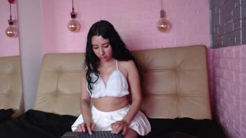 natuxxa online show from January 2025 01:42:02 AM