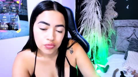 Natalia online show from December 2025 07:32:01 PM