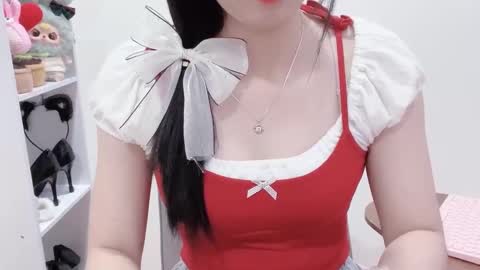 Snapshot of natycutiegirl chatting on December 2025 02:10:02 AM Kiki online show from December 2025 02:10:02 AM