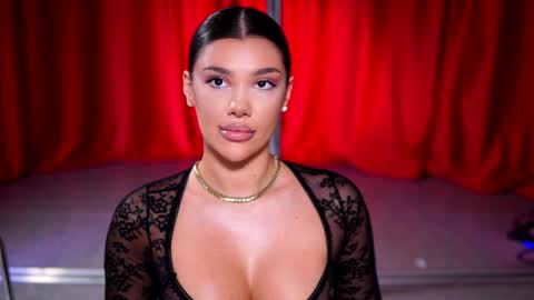 Naty online show from January 2025 10:08:02 PM