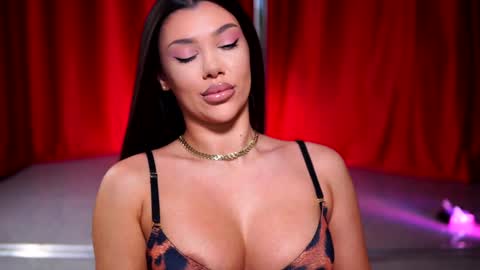 Naty online show from January 2025 07:27:02 PM