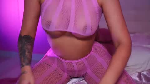 Naty online show from March 2025 10:45:02 AM