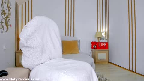 Snapshot of natyprecious chatting on February 2025 01:59:01 PM NatyPrecious online show from February 2025 01:59:01 PM