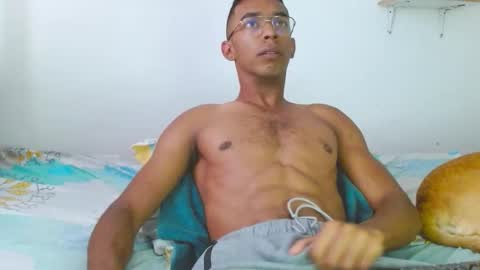 naughty_ares online show from December 2025 12:23:02 PM