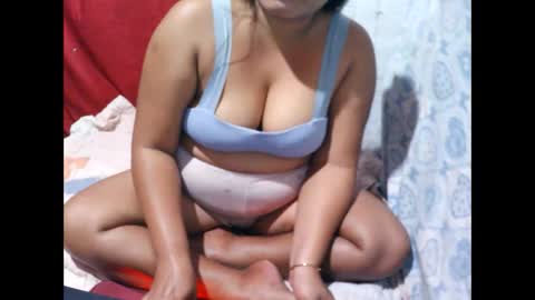 Hannah online show from February 2026 07:54:01 PM