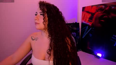 Megan online show from November 2025 05:28:02 AM