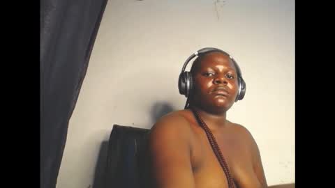 Amara online show from October 2025 07:48:02 PM