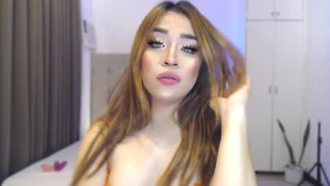 Snapshot of naughty_dreamerxxx chatting on June 2026 03:34:02 PM Queen Jess online show from June 2026 03:34:02 PM
