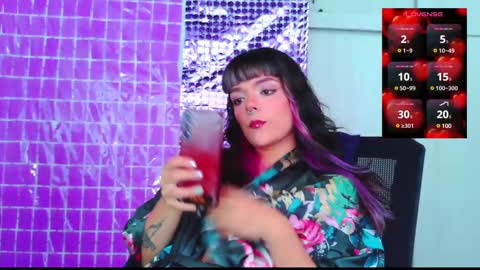 Em  please help me reach 100 thumbs up 3 online show from March 2025 04:32:02 PM