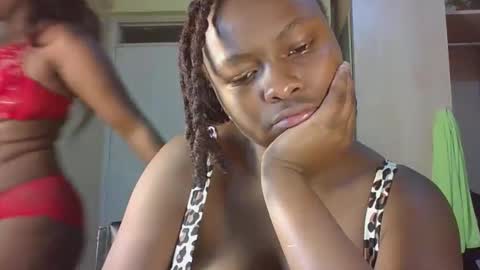 naughty_jazmine online show from October 2025 03:42:01 PM