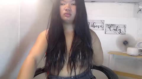 KATE online show from March 2025 07:48:01 PM