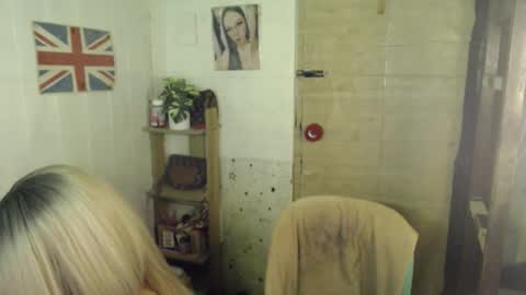 Snapshot of naughty_kim20 chatting on October 2025 02:32:01 AM alexa online show from October 2025 02:32:01 AM