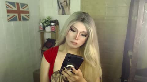 Snapshot of naughty_kim20 chatting on October 2025 02:25:02 AM alexa online show from October 2025 02:25:02 AM