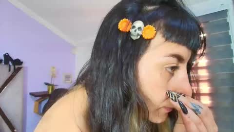 Kitten online show from October 2025 11:32:02 AM