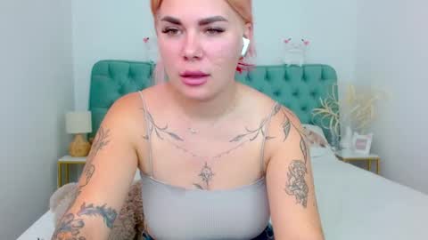 Snapshot of naughty_kittyy1 chatting on October 2025 07:45:02 PM Maria online show from October 2025 07:45:02 PM