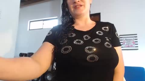 Snapshot of naughty_woman4u chatting on December 2024 06:42:01 PM Lilith online show from December 2024 06:42:01 PM