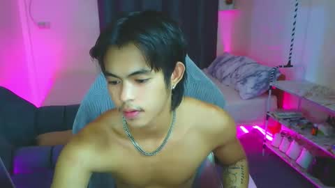 Snapshot of naughtyboylouie chatting on February 2026 03:29:01 PM Loue online show from February 2026 03:29:01 PM