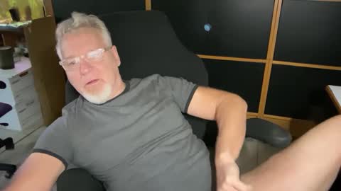 naughtydaddyla online show from September 2025 11:10:01 PM