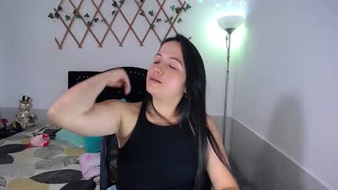 Valeria  online show from January 2026 03:28:01 PM