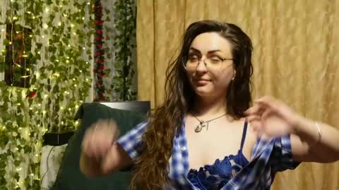 Snapshot of naughtyhomemade17 chatting on May 2026 12:09:02 PM Mya Alexya online show from May 2026 12:09:02 PM