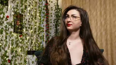 Snapshot of naughtyhomemade17 chatting on June 2026 08:50:02 AM Mya Alexya online show from June 2026 08:50:02 AM