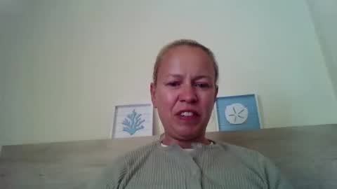 Snapshot of naughtyjennyblondeuk chatting on April 2026 05:08:02 PM naughtyjennyblondeuk online show from April 2026 05:08:02 PM