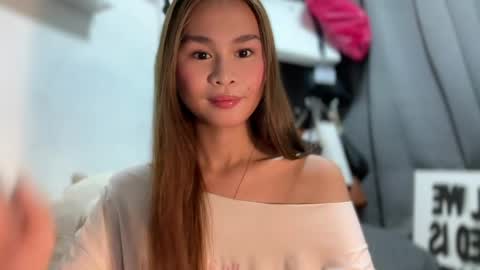 your girlfriend mira online show from April 2026 04:40:01 AM